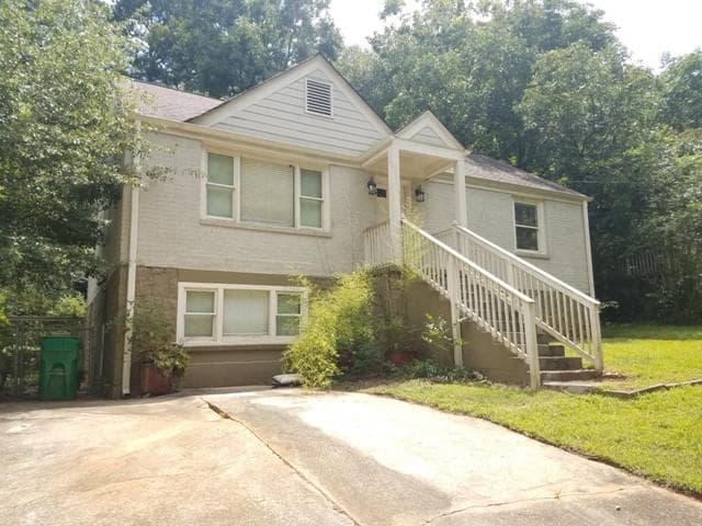 1565 Columbia Circle, Decatur, GA 30032 — most recent listing photo