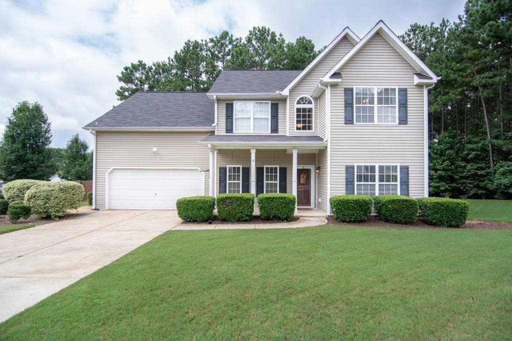 4 bedroom, 2,362 sq ft single family residence sold at 122 S Beckman Court, Dallas, GA 30132