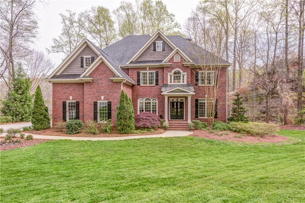 6 bedroom, 6,646 sq ft single family residence sold at 188 Covered Bridge Trail, Smyrna, GA 30082