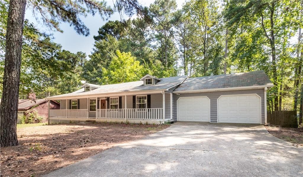 3 bedroom, 1,404 sq ft single family residence sold at 425 Tidwell Road, Alpharetta, GA 30004