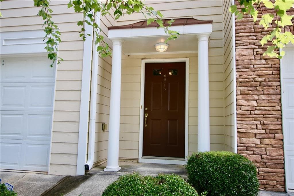 6313 Shoreview Circle, Flowery Branch, GA 30542 — most recent listing photo