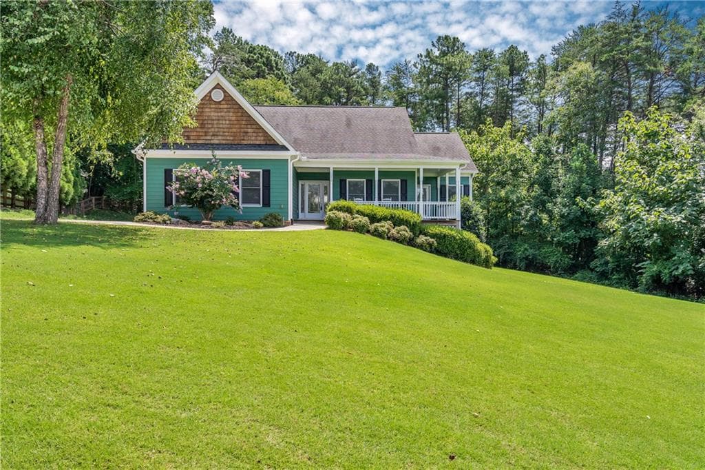 1290 Smithdale Heights Drive, Cumming, GA 30040 — most recent listing photo