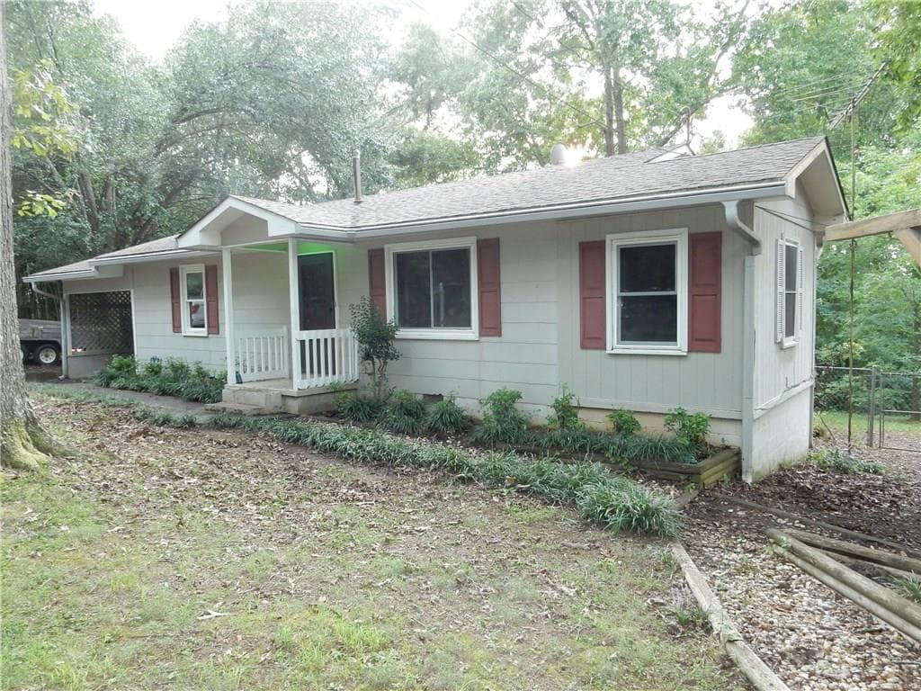3 bedroom, 1,380 sq ft single family residence sold at 279 Claude Pettit Drive, Canton, GA 30115 — photo 1 of 1