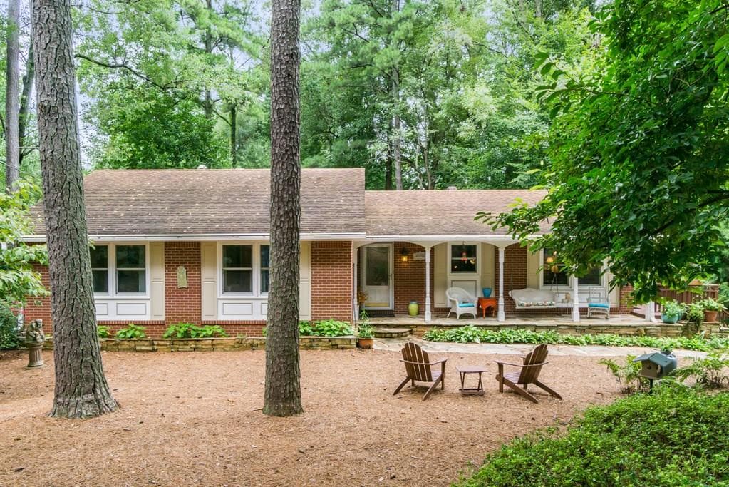 3 bedroom, 1,540 sq ft single family residence sold at 2301 Honeysuckle Lane, Smyrna, GA 30080