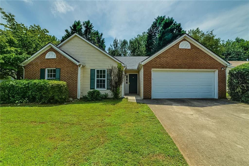 4895 Streamside Drive, Alpharetta, GA 30022 — most recent listing photo