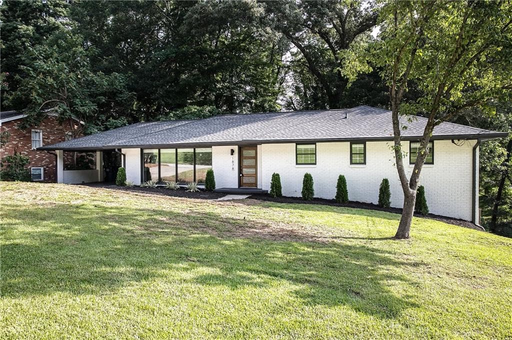 4 bedroom, 2,475 sq ft single family residence sold at 1878 Montvallo Terrace, Atlanta, GA 30316