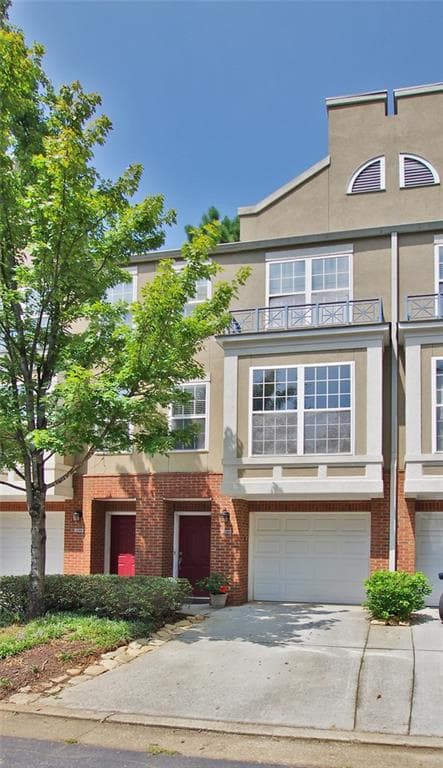 1 bedroom, 900 sq ft townhouse sold at 1190 Village Court, Atlanta, GA 30316