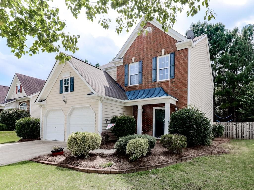 3 bedroom, 1,748 sq ft single family residence sold at 358 Weatherstone Place, Woodstock, GA 30188