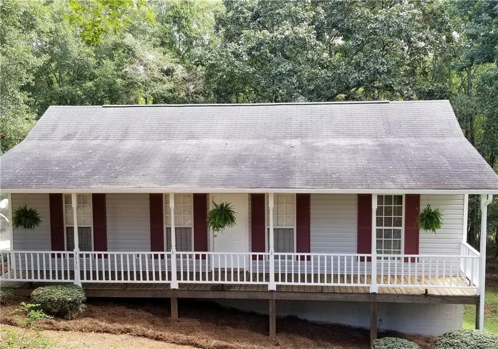 3 bedroom single family residence sold at 3030 SummerLake Drive, Gainesville, GA 30506
