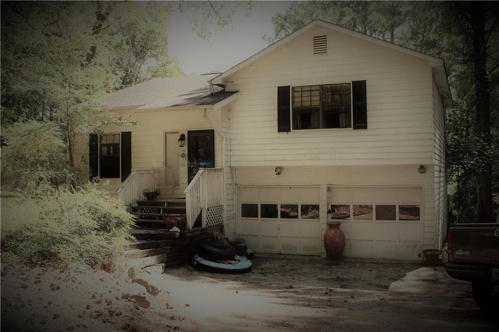 3 bedroom, 1,932 sq ft single family residence sold at 523 Victoria Road, Woodstock, GA 30189