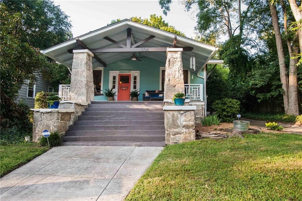 3 bedroom, 1,500 sq ft single family residence sold at 1104 E Confederate Avenue, Atlanta, GA 30316