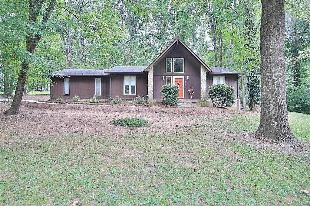 915 Camp Creek Drive, Lilburn, GA 30047 — most recent listing photo