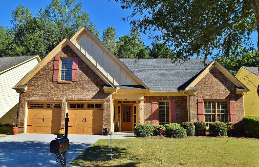 3 bedroom, 2,370 sq ft single family residence sold at 1767 Willoughby Drive, Buford, GA 30519