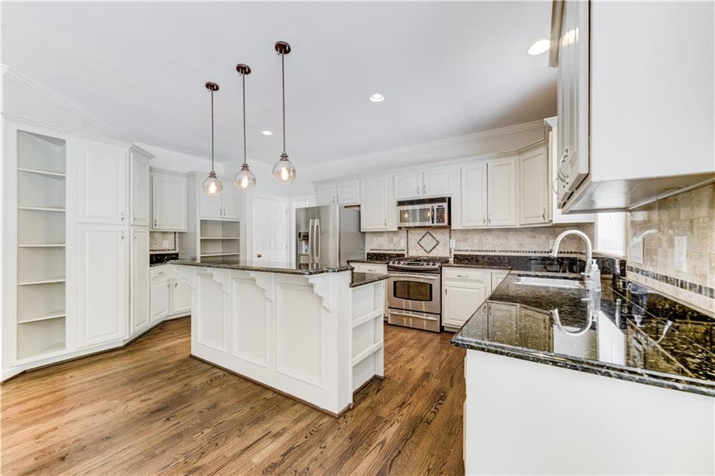 3382 Glen Devon Lane, Berkeley Lake, GA 30096 — most recent listing photo