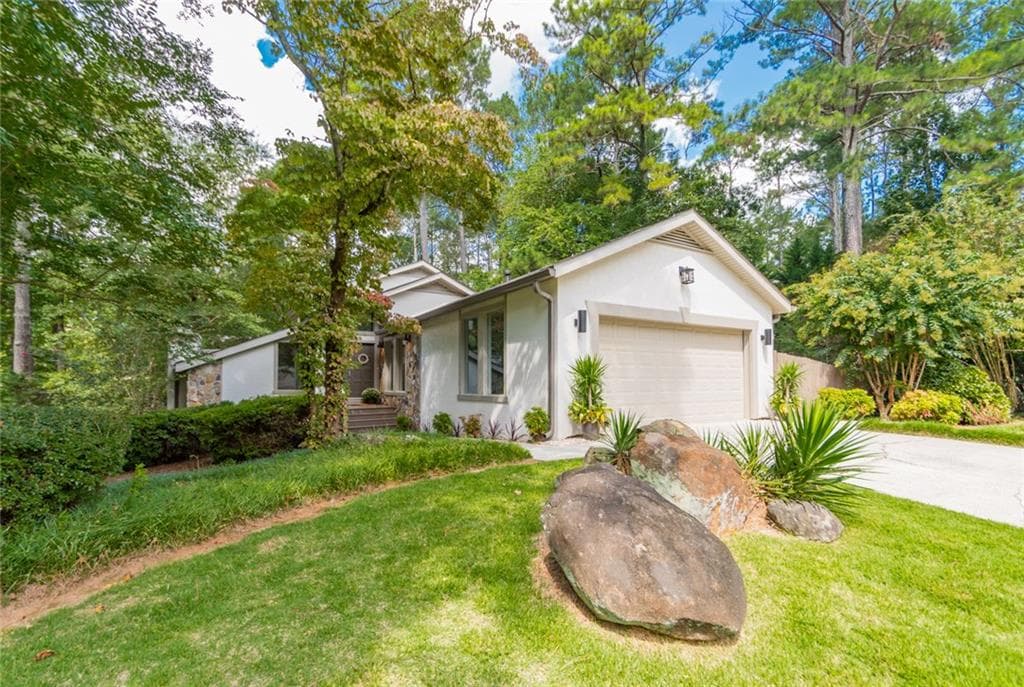 3157 Shadowood Lane, Marietta, GA 30066 — most recent listing photo