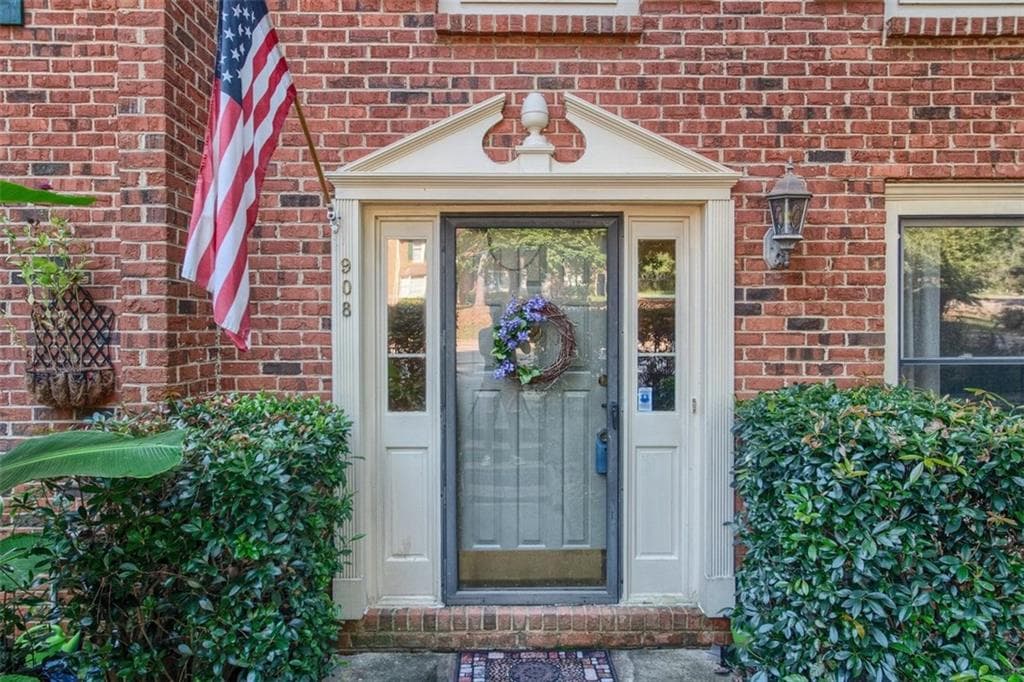 908 Chippendale Lane, Norcross, GA 30093 — most recent listing photo