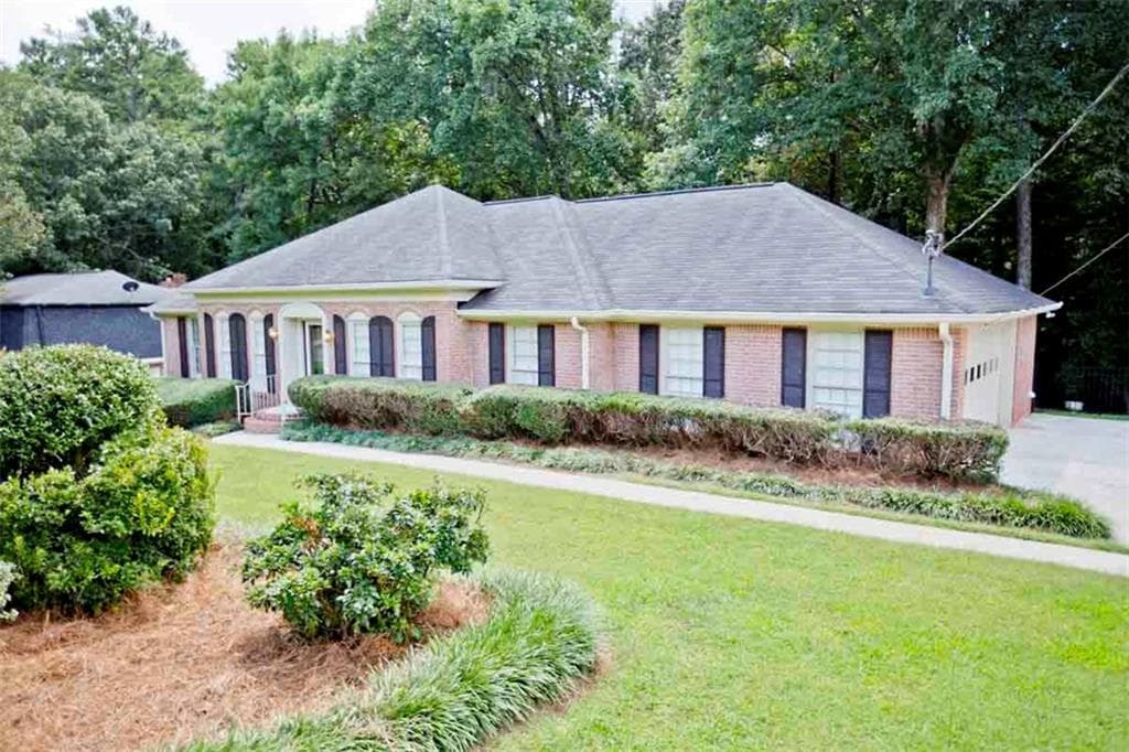 5552 N Peachtree Road, Dunwoody, GA 30338 — most recent listing photo