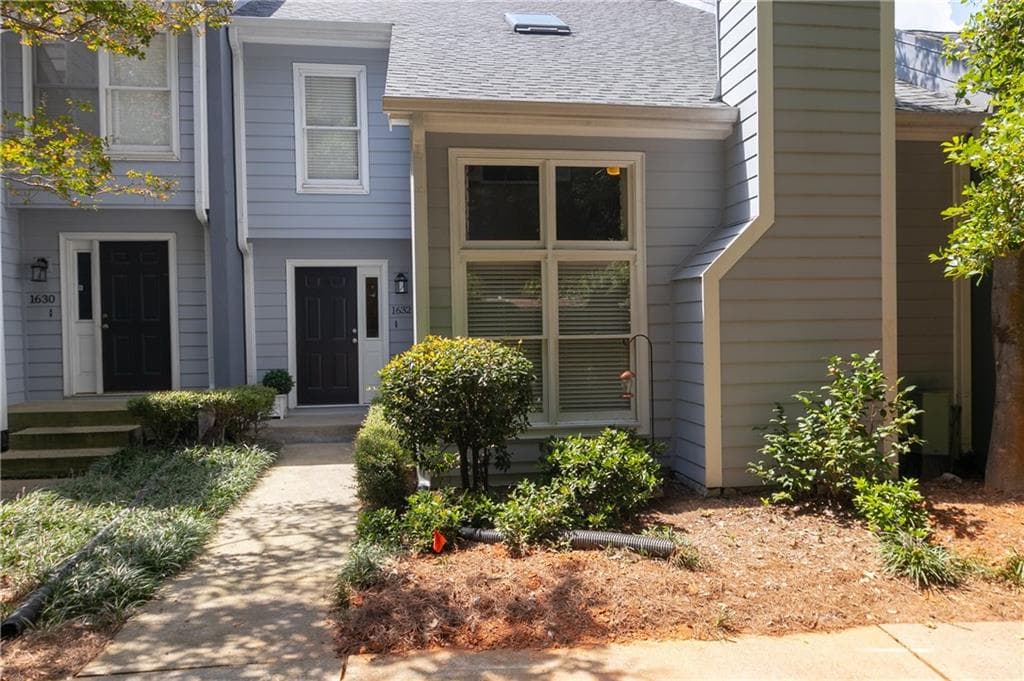 1632 Defoors Walk, Atlanta, GA 30318 — most recent listing photo