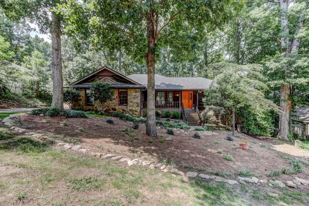 1380 Land O Lakes Drive, Roswell, GA 30075 — most recent listing photo