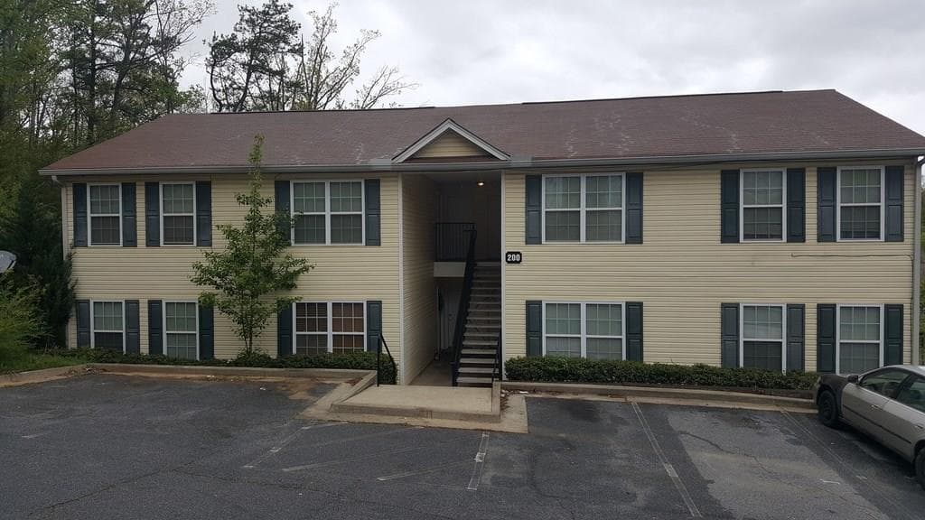 quadruplex sold at 200 STONEHAVEN Circle, Cartersville, GA 30121
