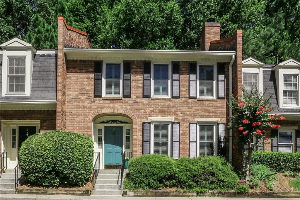 5 King James Place, Atlanta, GA 30342 — most recent listing photo