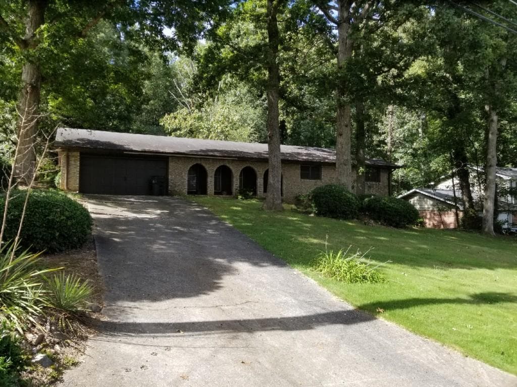 925 Ridgedale Drive, Lawrenceville, GA 30043 — most recent listing photo