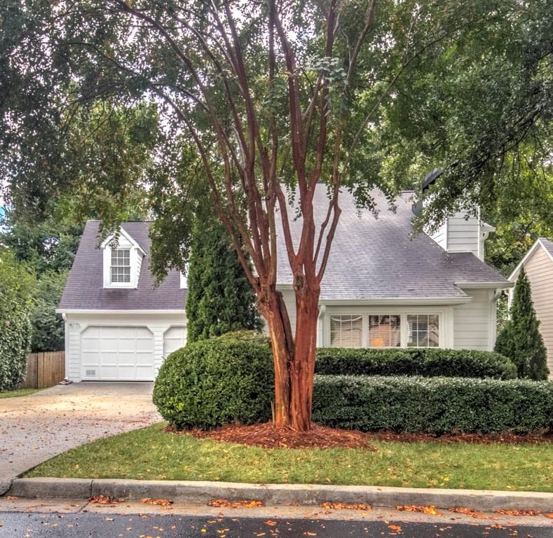 3 bedroom, 2,330 sq ft single family residence sold at 1089 Club Trace, Brookhaven, GA 30319