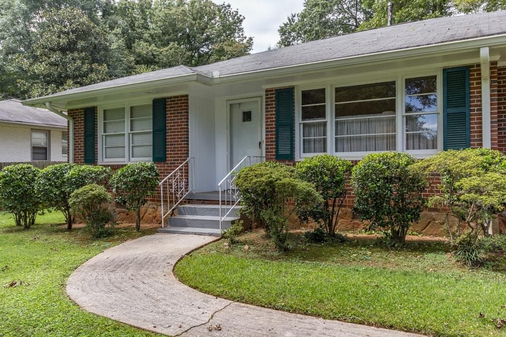 1315 Nalley Circle, Decatur, GA 30033 — most recent listing photo