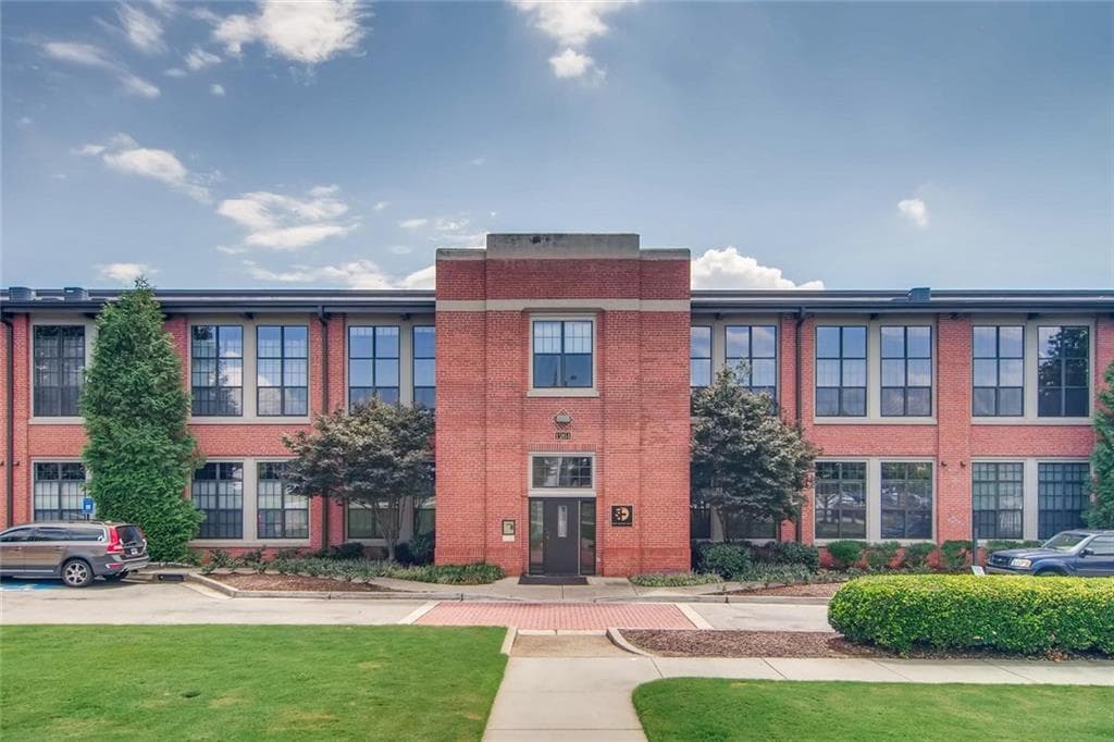 2 bedroom, 1,120 sq ft condominium sold at 1261 Caroline Street 111, Atlanta, GA 30307
