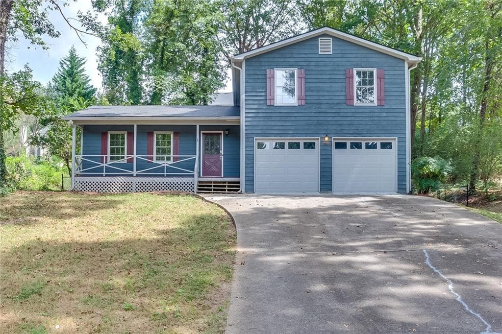 3 bedroom, 1,470 sq ft single family residence sold at 2077 Lake Ridge Terrace, Lawrenceville, GA 30043