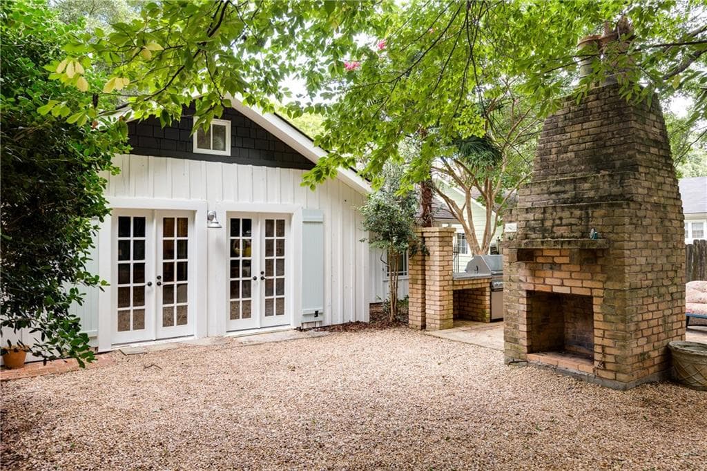 2 bedroom, 1,332 sq ft single family residence sold at 1403 Glenwood Avenue, Atlanta, GA 30316