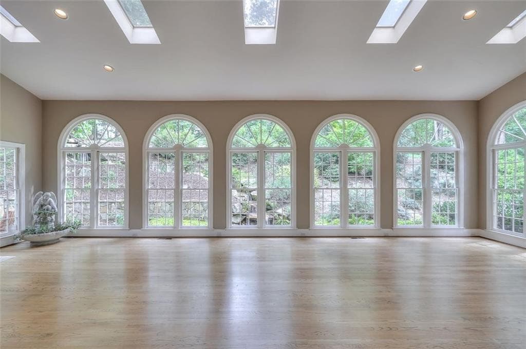 5 bedroom, 4,182 sq ft single family residence sold at 705 Old Park Place, Roswell, GA 30075