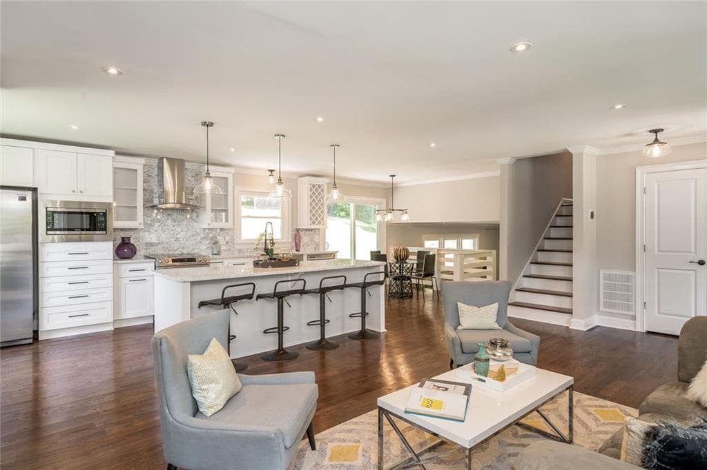 3 bedroom, 2,186 sq ft single family residence sold at 1756 W Caribaea Trail, Atlanta, GA 30316