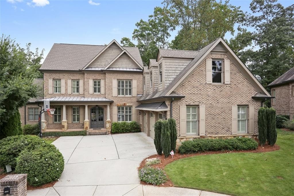 4 bedroom, 4,325 sq ft single family residence sold at 5395 High Point Manor, Atlanta, GA 30342