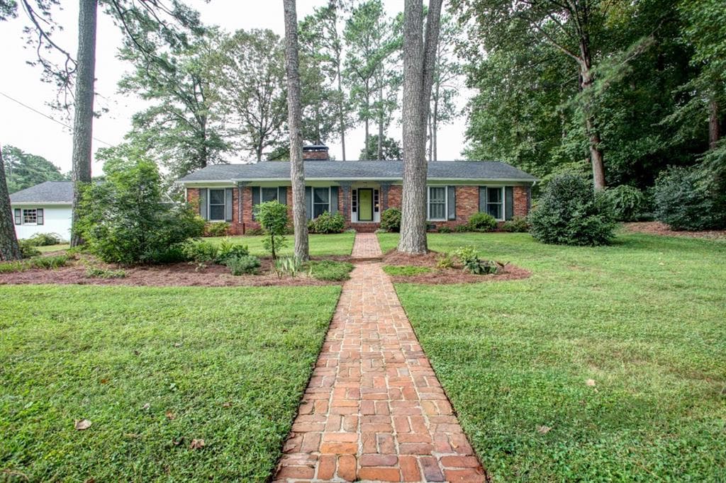 570 Woodvalley Drive, Marietta, GA 30064 — most recent listing photo