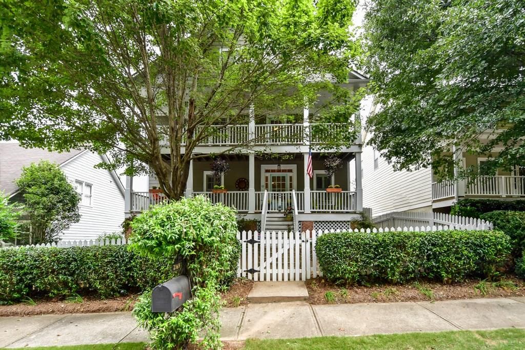 3 bedroom, 2,505 sq ft single family residence sold at 2169 La Dawn Lane, Atlanta, GA 30318