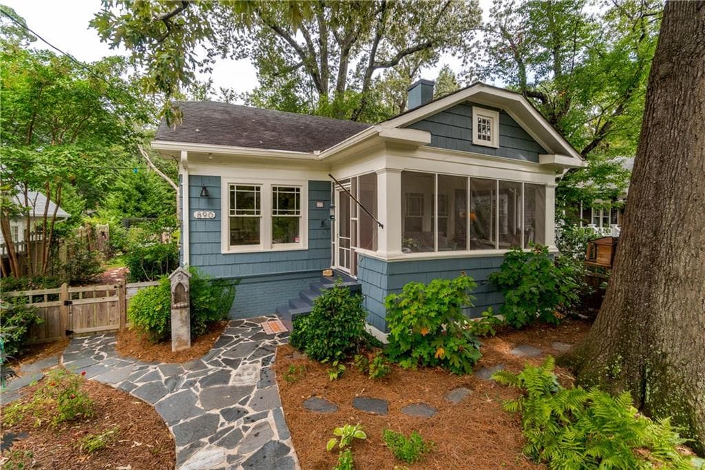 3 bedroom, 2,372 sq ft single family residence sold at 890 Virginia Circle, Atlanta, GA 30306