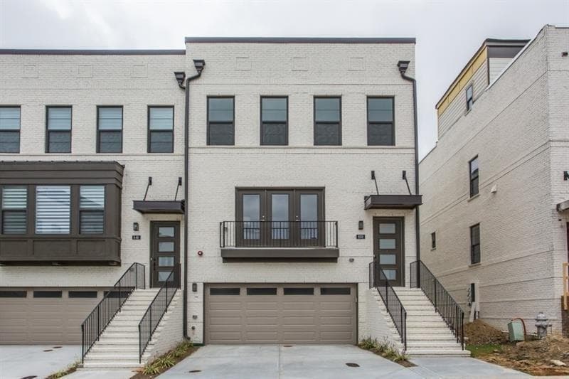 850 Stonehill Lane, Atlanta, GA 30324 — most recent listing photo