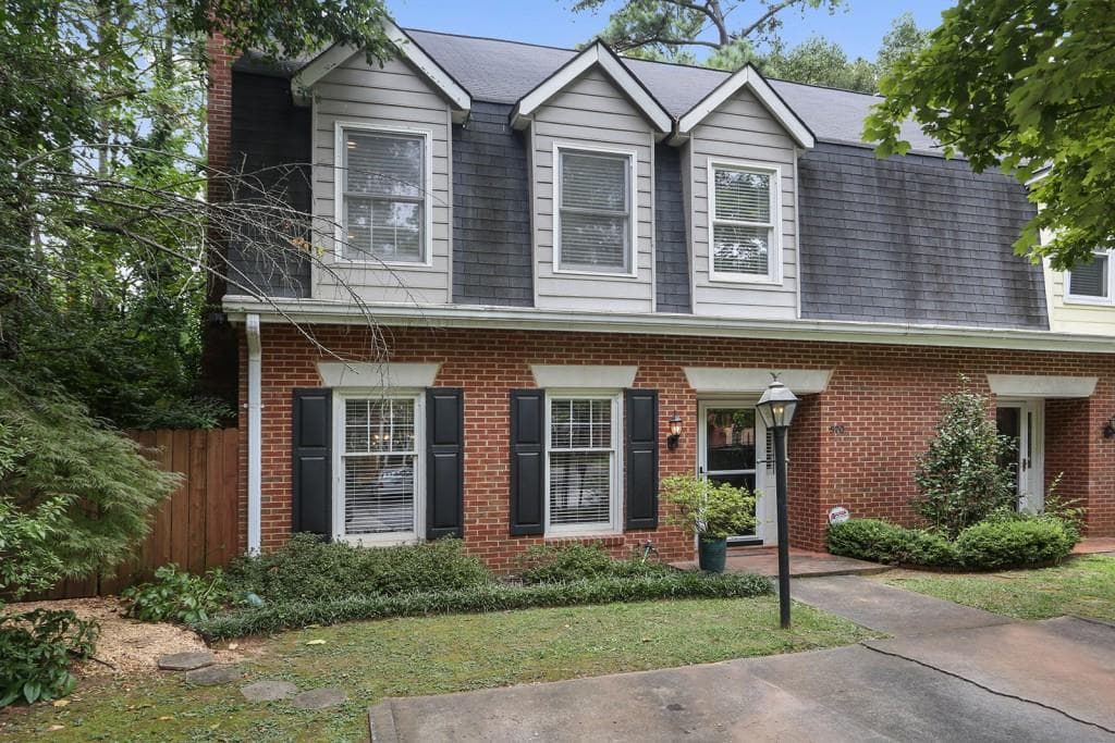 2 bedroom, 1,590 sq ft townhouse sold at 570 Rock Springs Place, Atlanta, GA 30306
