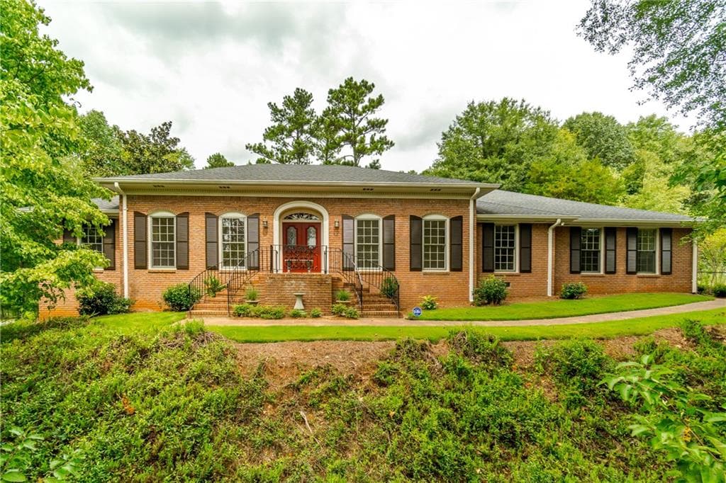 9415 River Lake Drive, Roswell, GA 30075 — most recent listing photo