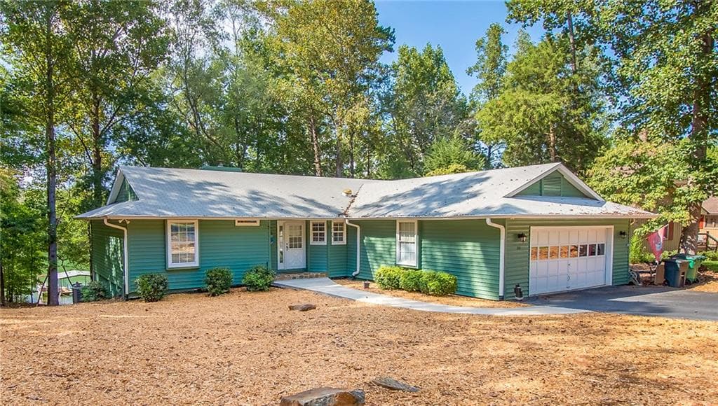 201 Place De L Etoile, Lavonia, GA 30553 — most recent listing photo
