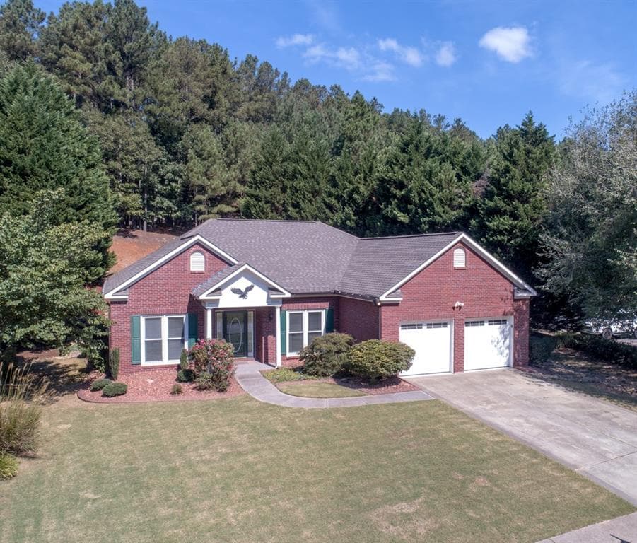 3 bedroom, 2,466 sq ft single family residence sold at 1006 Blankets Creek Drive, Canton, GA 30114