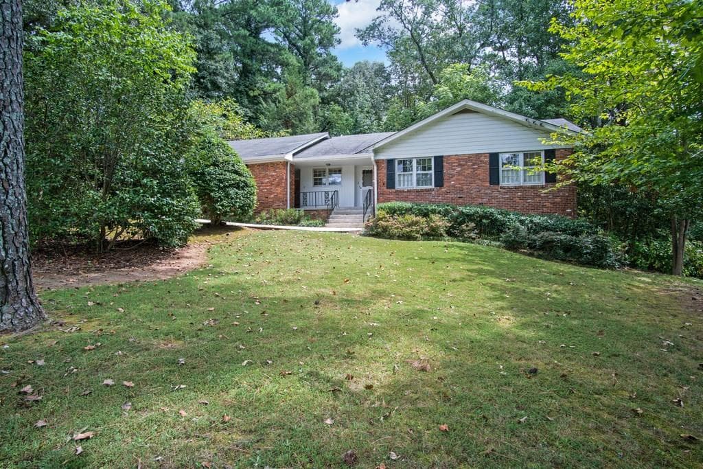 3 bedroom, 1,573 sq ft single family residence sold at 2411 NE Bradcliff Drive, Atlanta, GA 30345