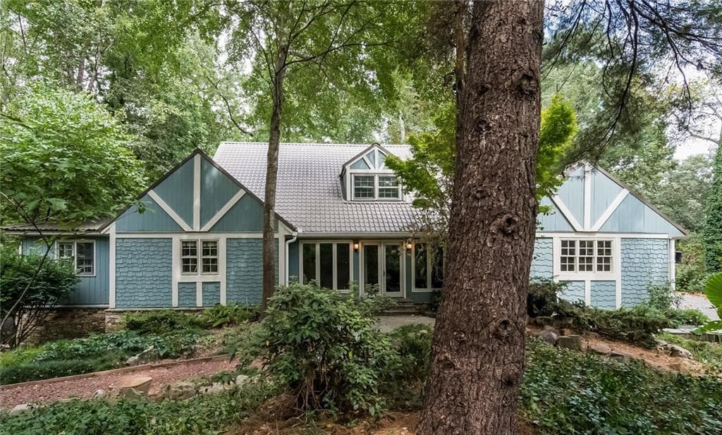 7940 Innsbruck Drive, Sandy Springs, GA 30350 — most recent listing photo