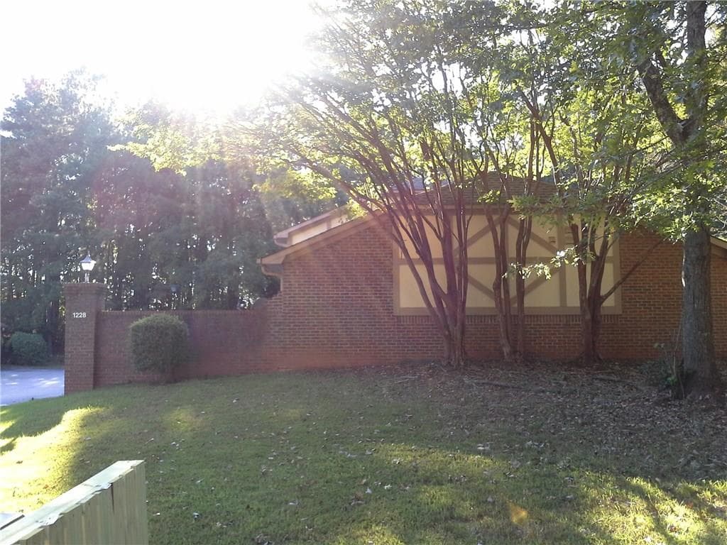 quadruplex sold at 1228 Natchez Trace, Marietta, GA 30008