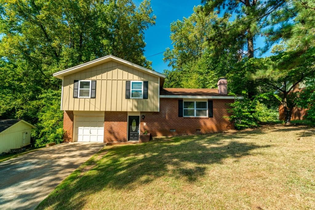 2424 Emily Way, Marietta, GA 30008 — most recent listing photo