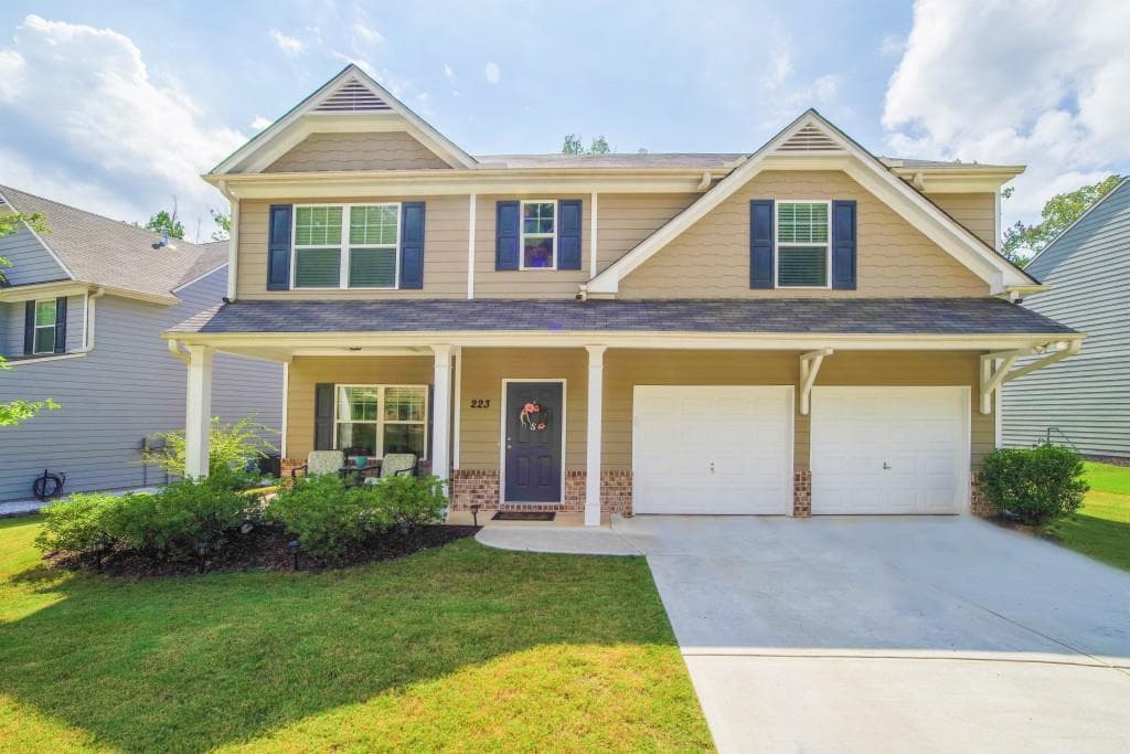 4 bedroom, 2,236 sq ft single family residence sold at 223 Jefferson Avenue, Canton, GA 30114