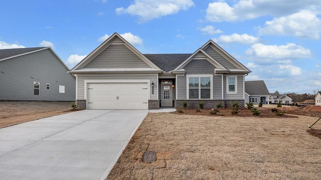 3 bedroom, 2,037 sq ft single family residence sold at 5775 Stellata Circle, Cumming, GA 30028