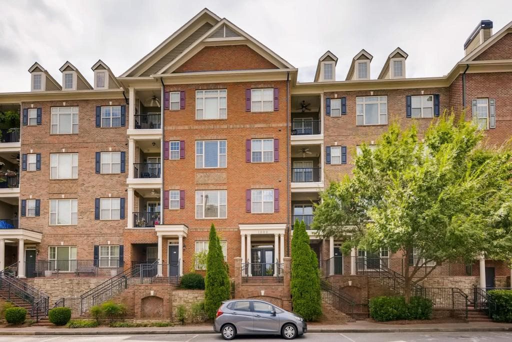 2 bedroom, 1,457 sq ft condominium sold at 2300 Peachford Road 1410, Atlanta, GA 30338