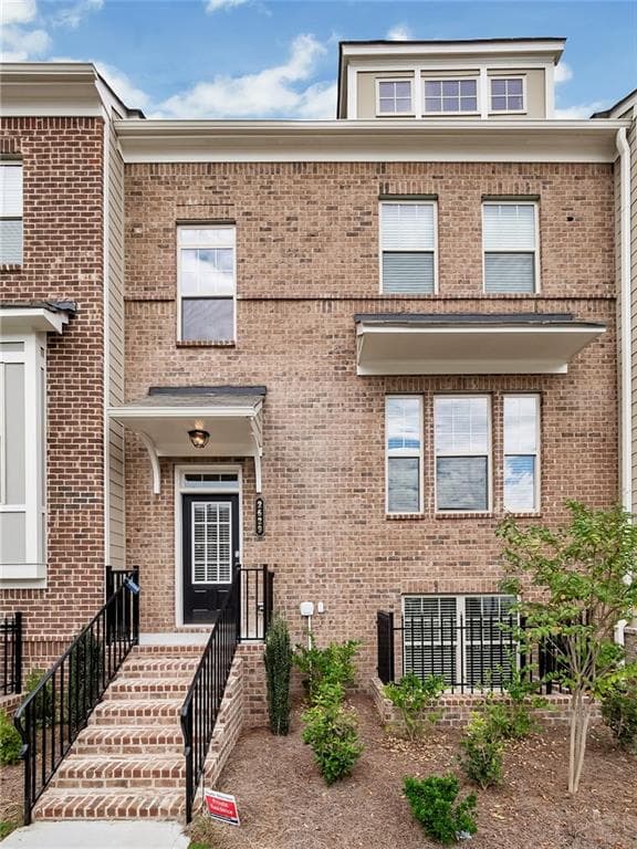 3 bedroom, 1,805 sq ft townhouse sold at 2629 Village  Park Bend, Duluth, GA 30096